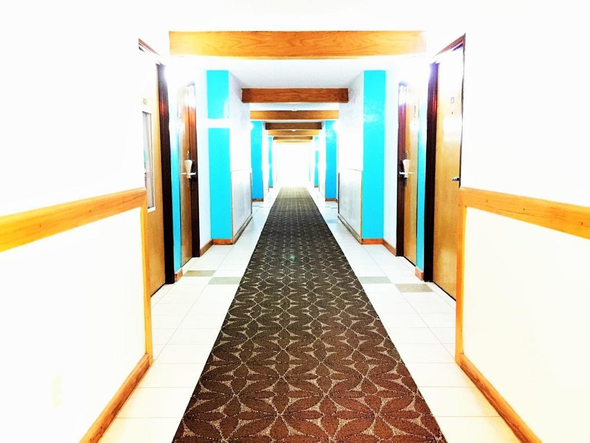 Courtesy Inn Del City Exterior photo