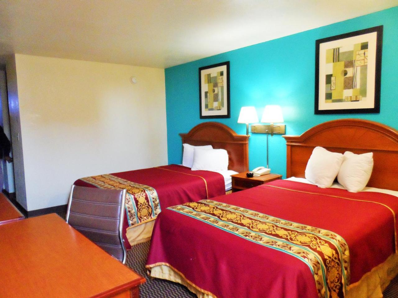Courtesy Inn Del City Exterior photo